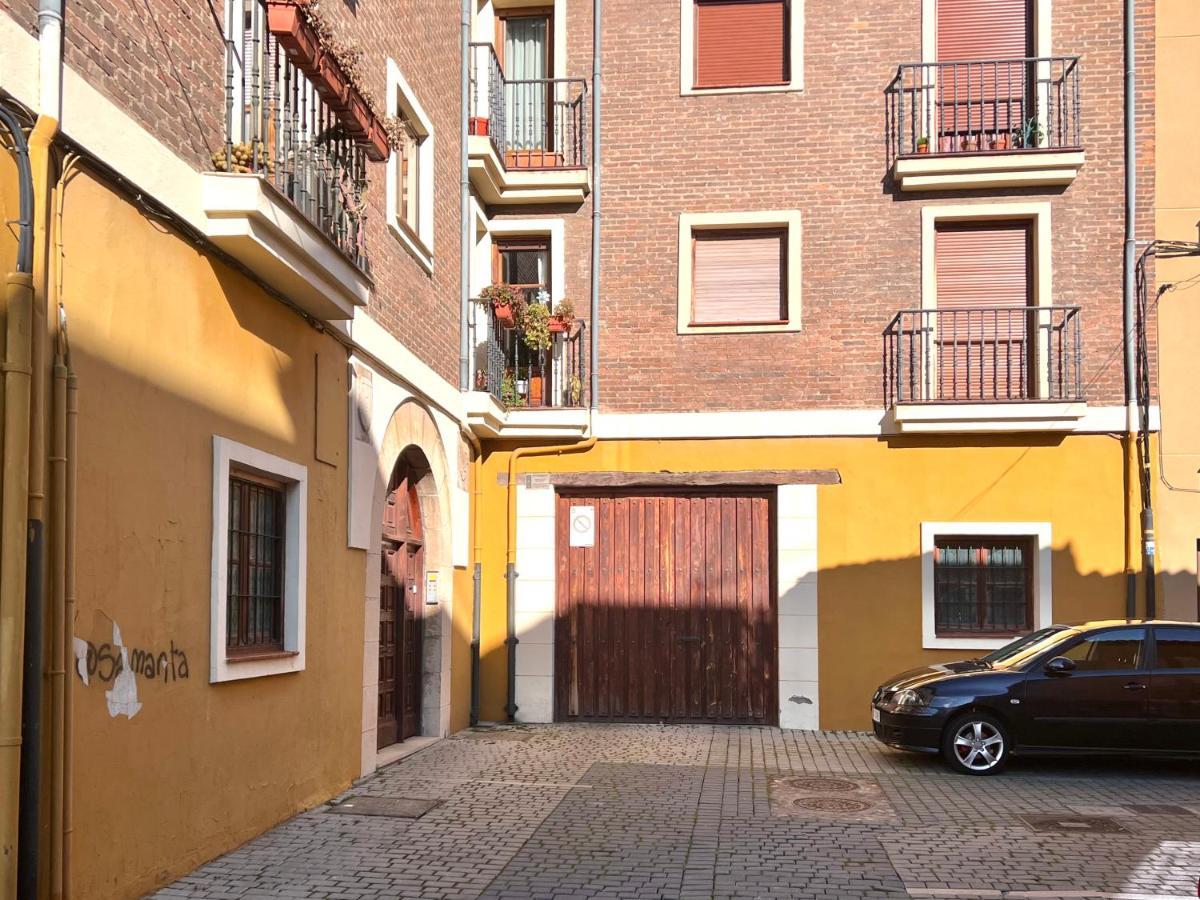 Apartament Housing Leon Santa Marina Zewnętrze zdjęcie